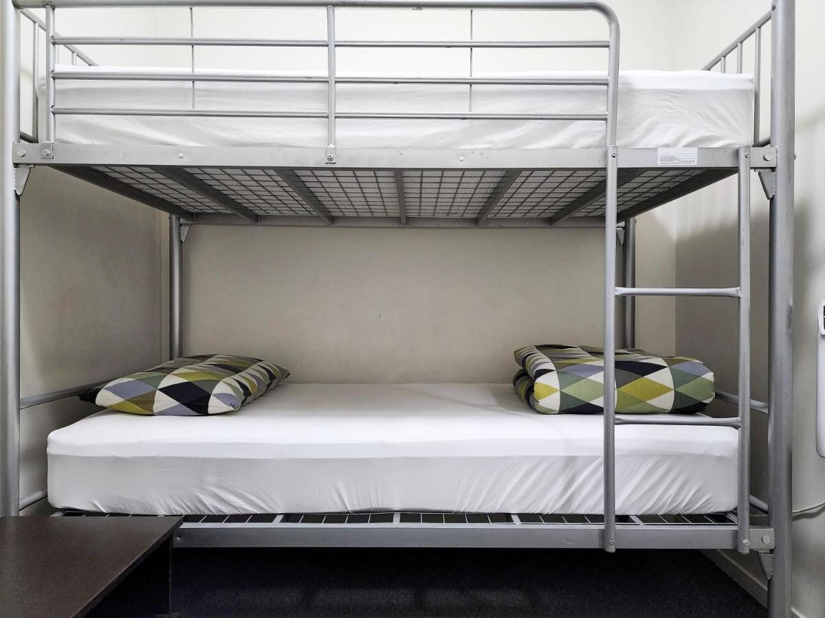 Hostel Newton *