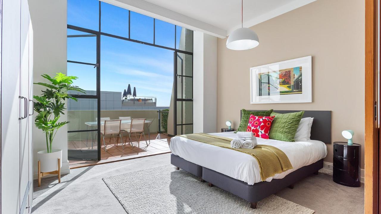 Lovely Bright With Balcony Pool And Gym