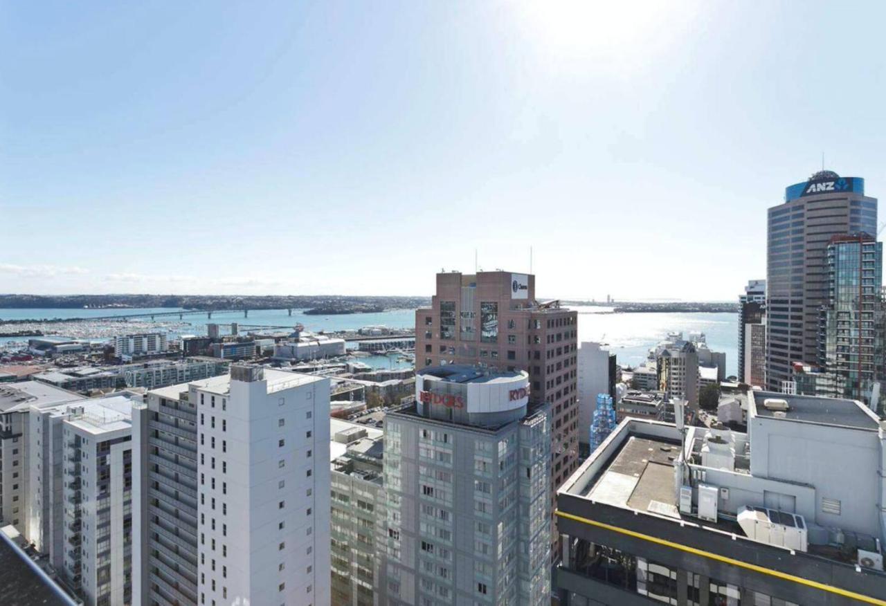 Modern 2 Bedroom 1 Minute To Skytower Apartment Auckland