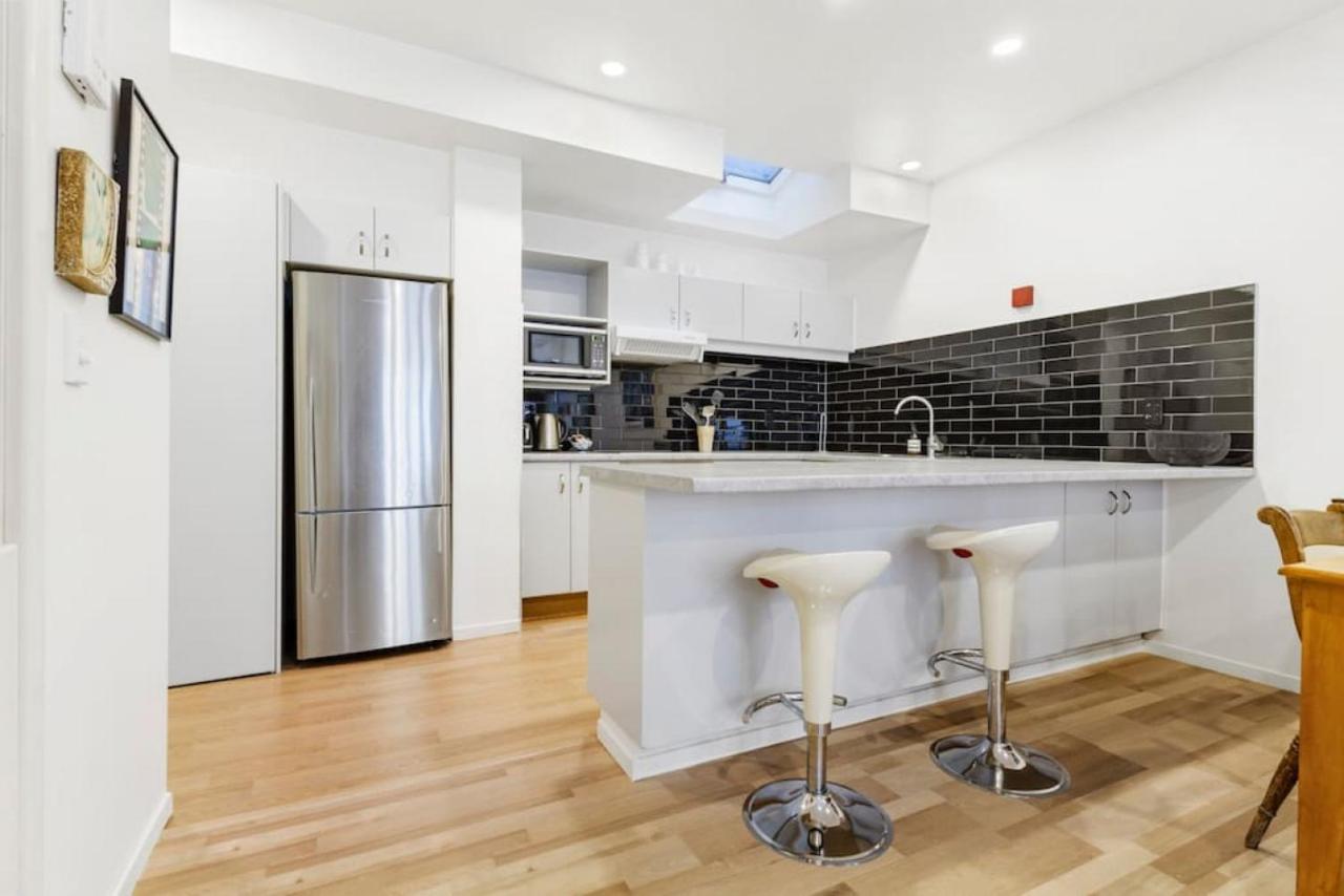 Cbd Spacious 3 Storey Terrace House With Courtyard Casa de férias *