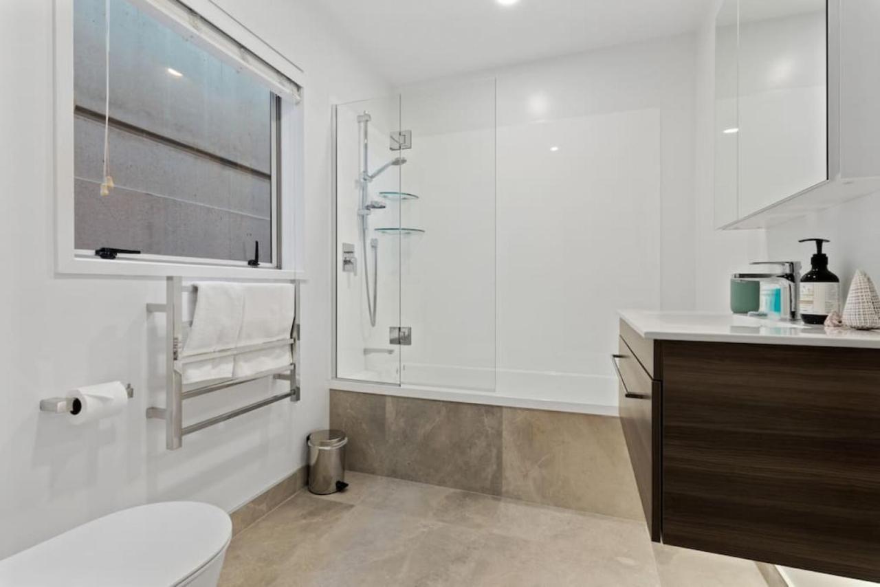 Casa de férias Cbd Spacious 3 Storey Terrace House With Courtyard *