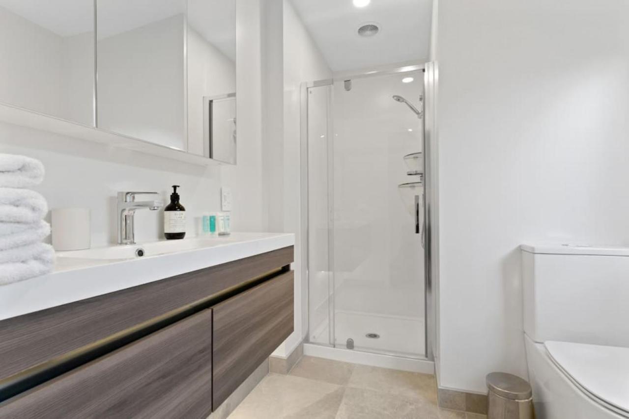 Cbd Spacious 3 Storey Terrace House With Courtyard