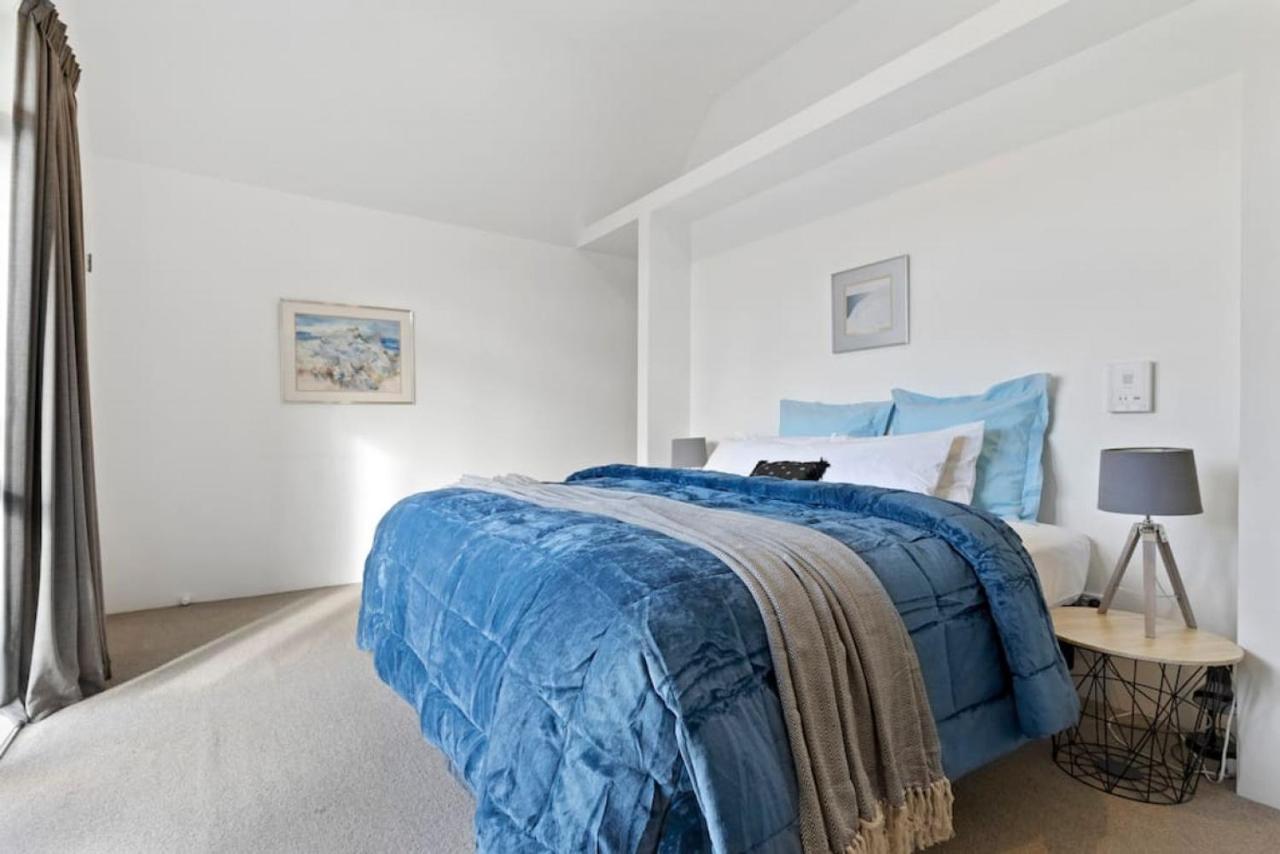 Casa de férias Cbd Spacious 3 Storey Terrace House With Courtyard Auckland