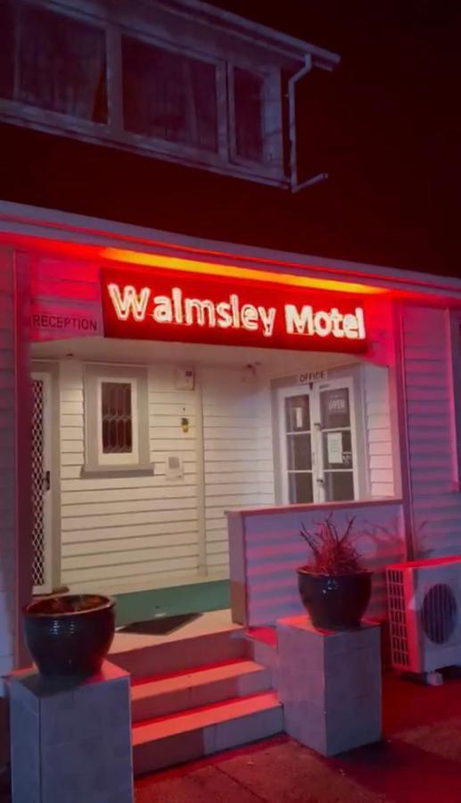 Walmsley Mangere