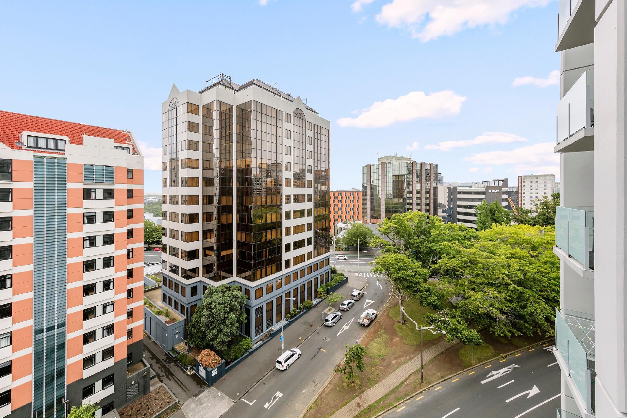 Tetra Serviced By Castle Aparthotel 3*