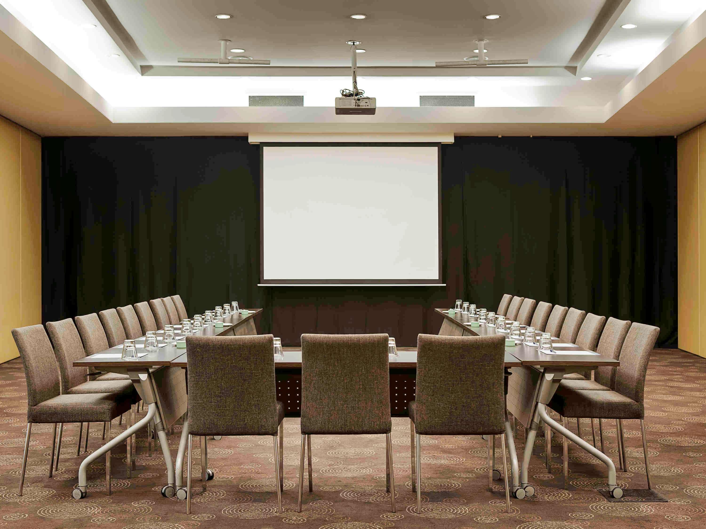 Ibis Ellerslie 3*