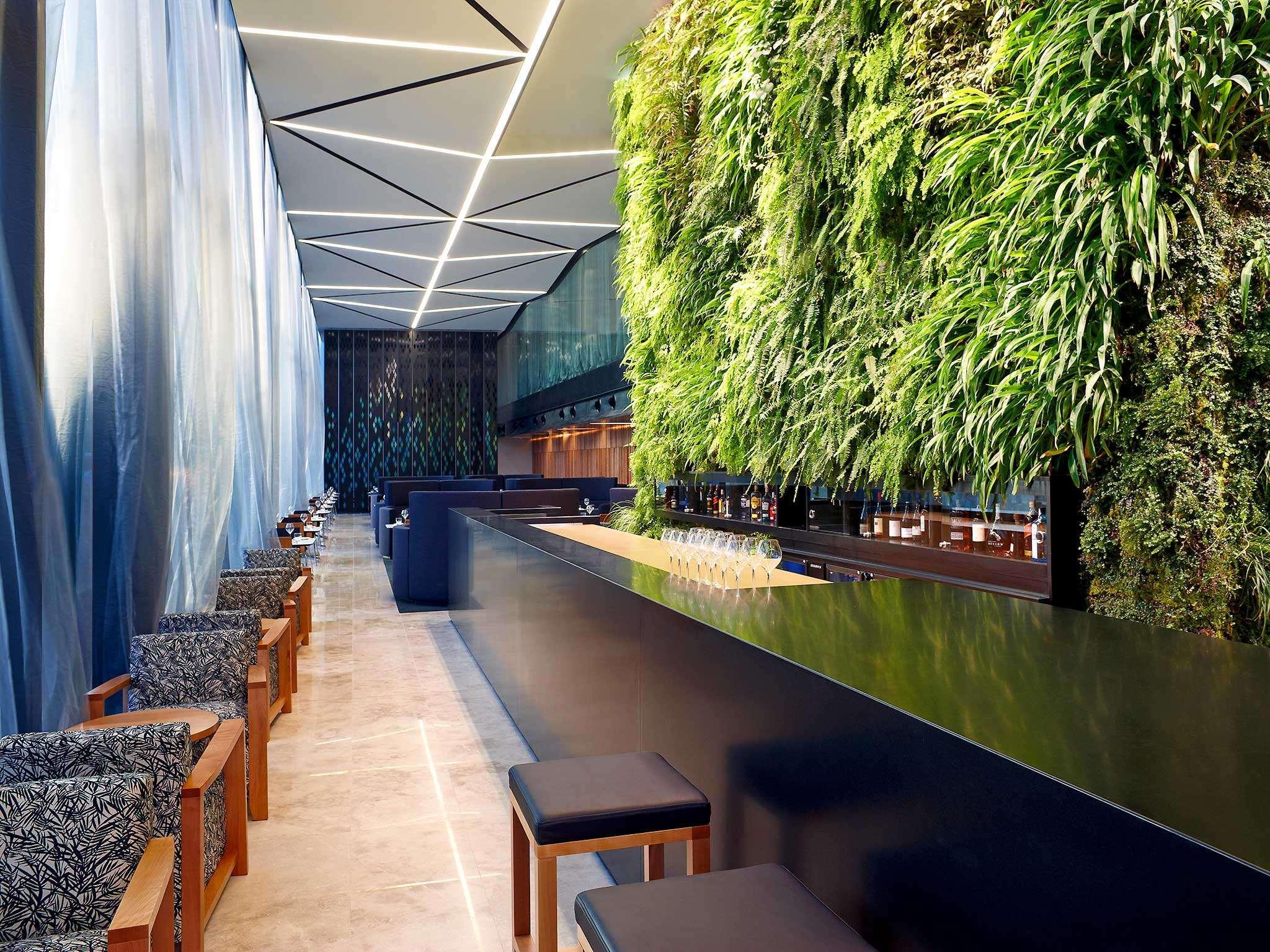 Novotel Airport Hotel