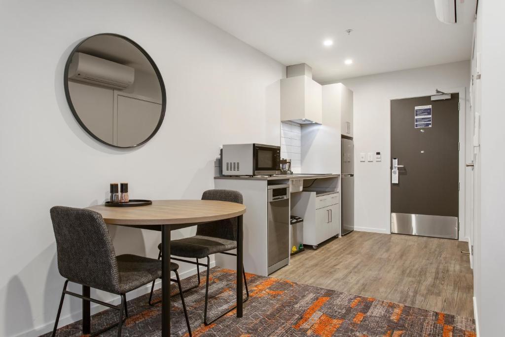 Hotel Ramada By Wyndham Newmarket Auckland