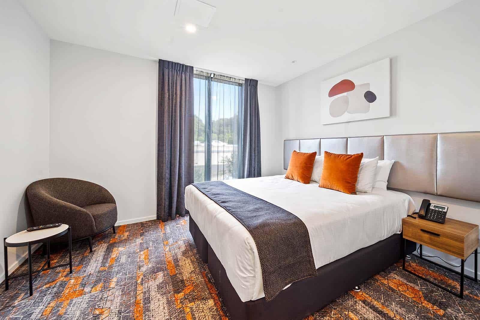 Ramada By Wyndham Newmarket Hotel 4*