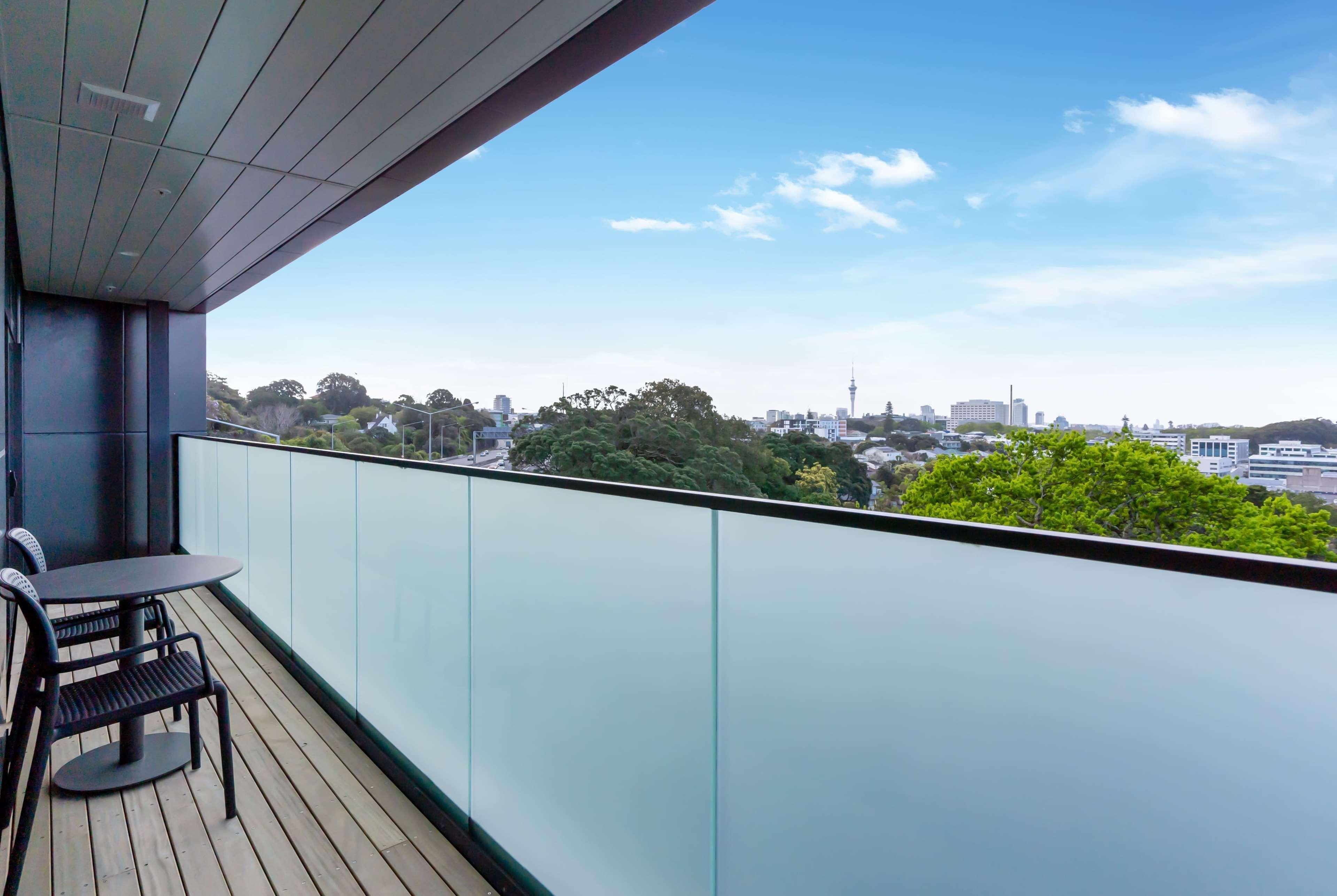Ramada By Wyndham Newmarket Hotel