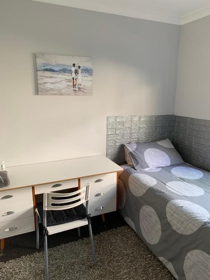 Homestay Double With Shared Bathroom
