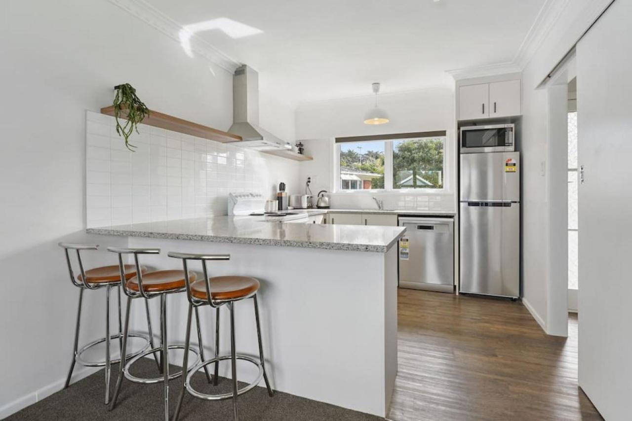 Renovated Takapuna 2br L Parking L Skytower * Auckland