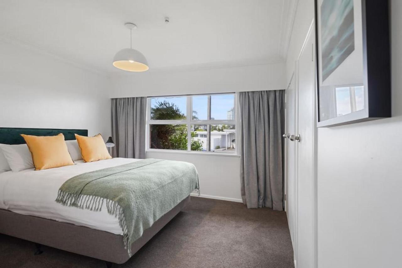 Renovated Takapuna 2br L Parking L Skytower *
