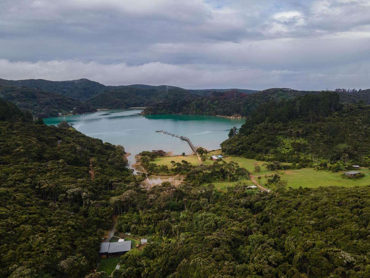 Parohe Island Retreat Resort Auckland