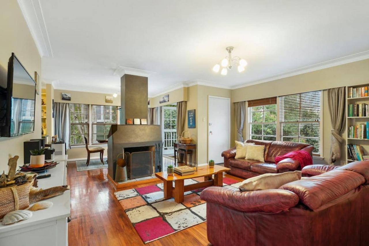 Kohi Family With Netflix L Gardens View