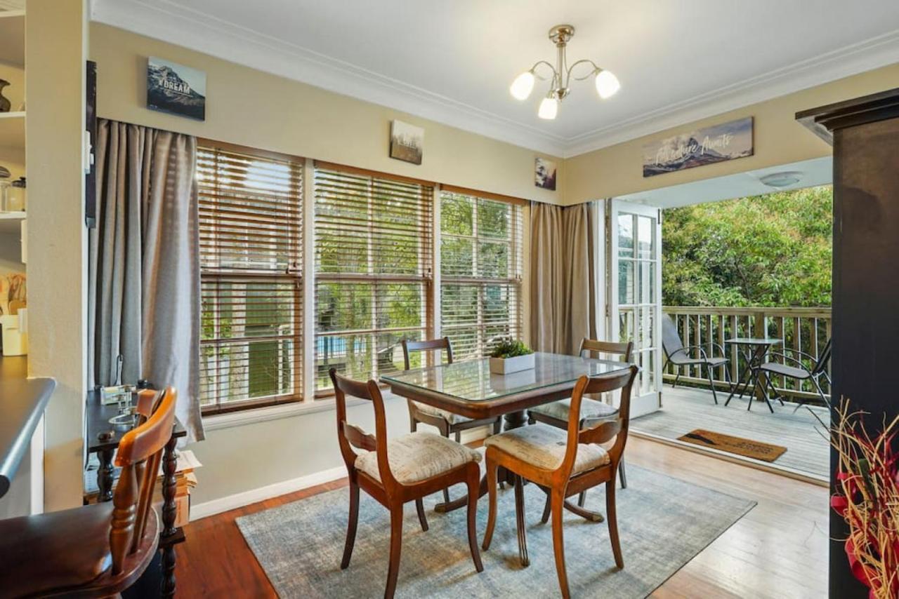 Kohi Family With Netflix L Gardens View Auckland