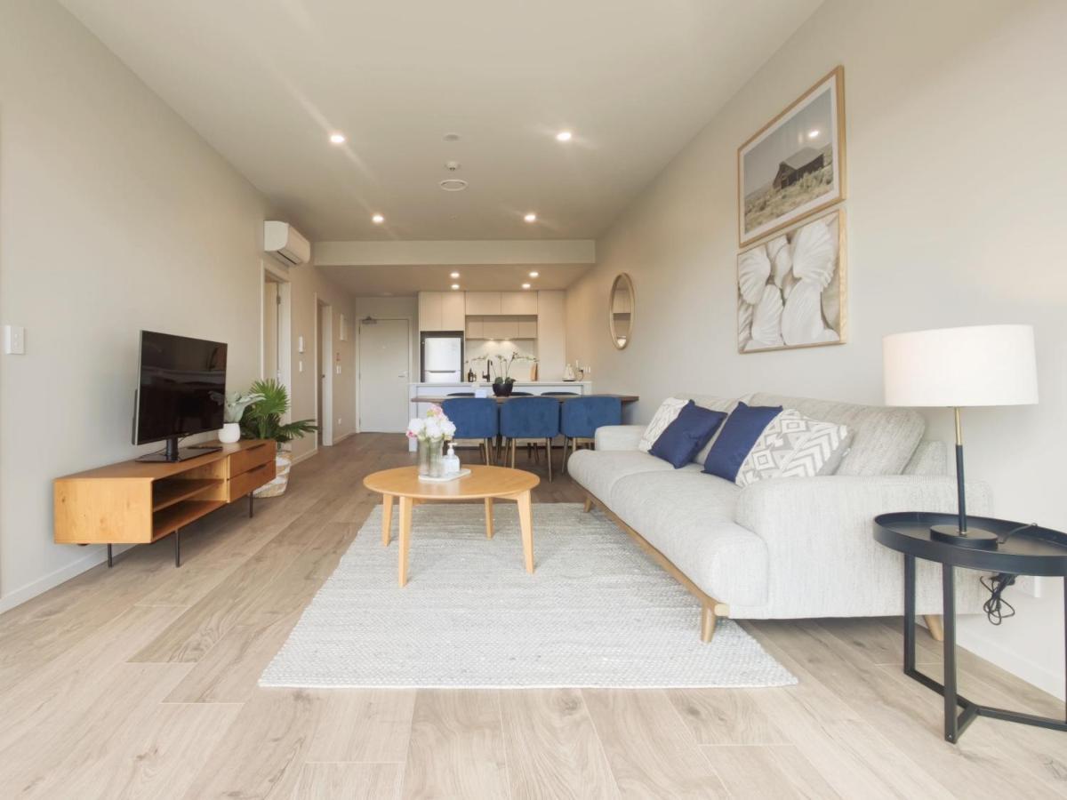 Luxurious 2 Bedroom Free Secure Parking Apartment *