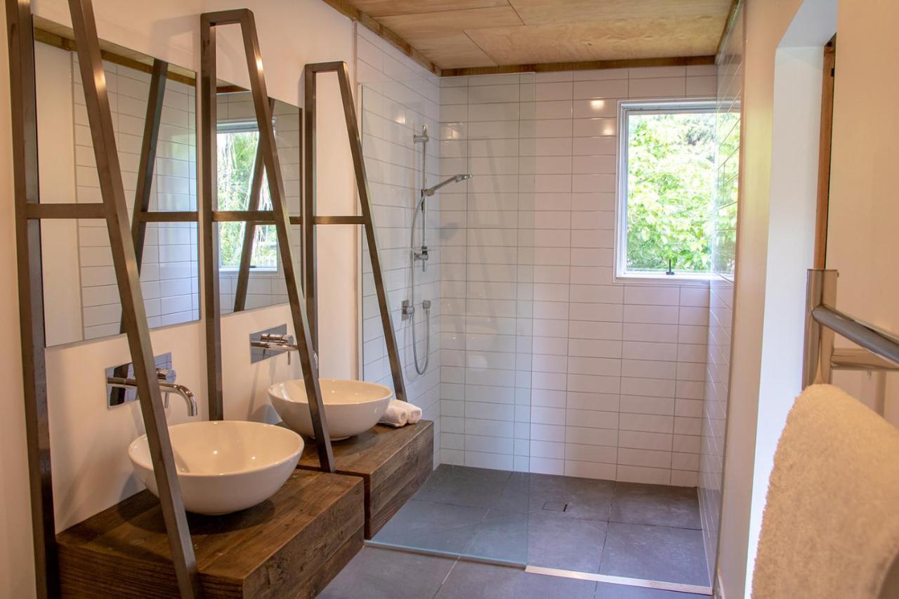 Parohe Island Retreat * Auckland