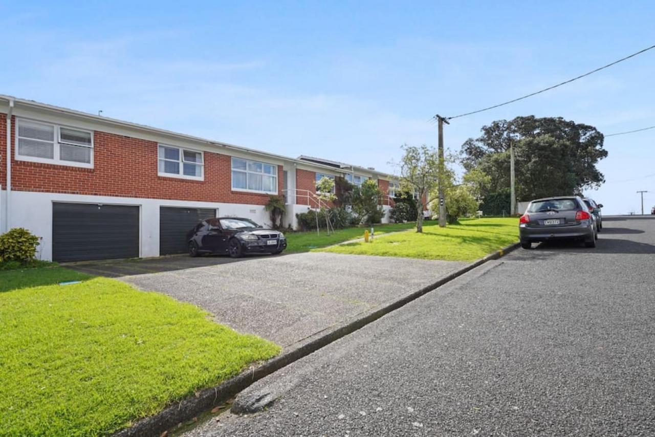 Renovated Takapuna 2br L Parking L Skytower * Auckland