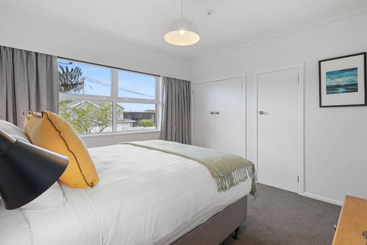 Renovated Takapuna 2br L Parking L Skytower Apartment Auckland