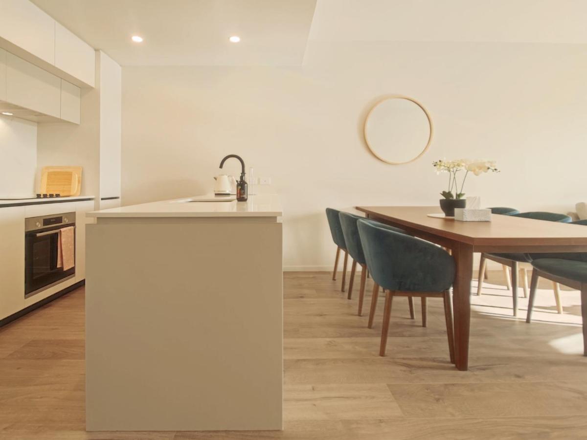 Apartment Luxurious 2 Bedroom Free Secure Parking