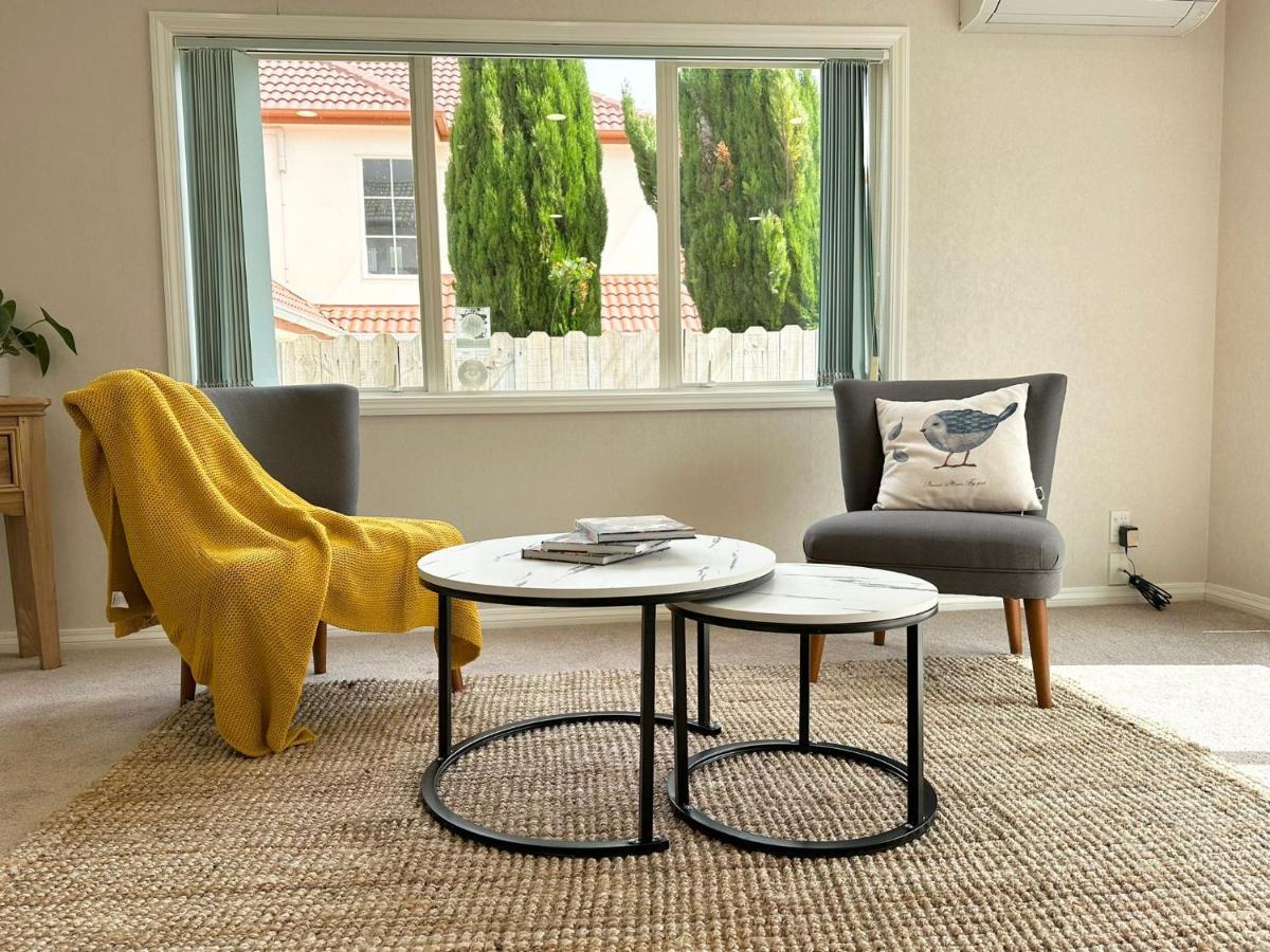 Cheerful 4 Bedrooms With Stunning Sunshine Holiday home *