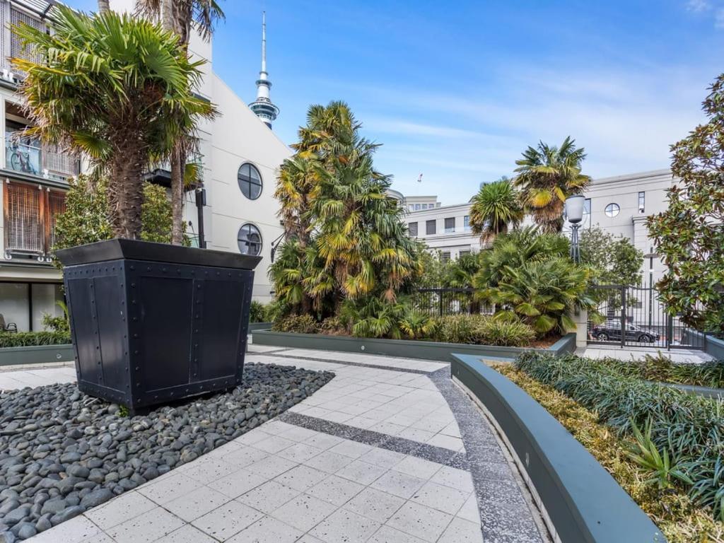 Beautiful In The Viaduct With Free Carpark! Apartment