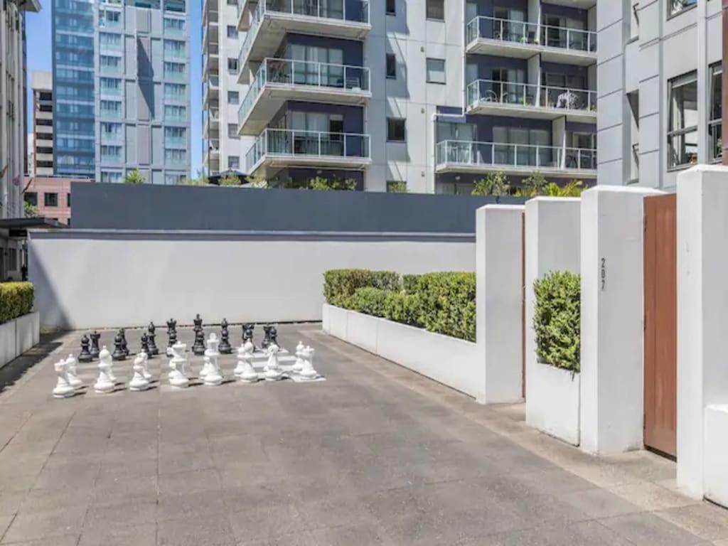 Heritage Haven By Viaduct Cbd - Pool Gym Tennis Apartment Auckland