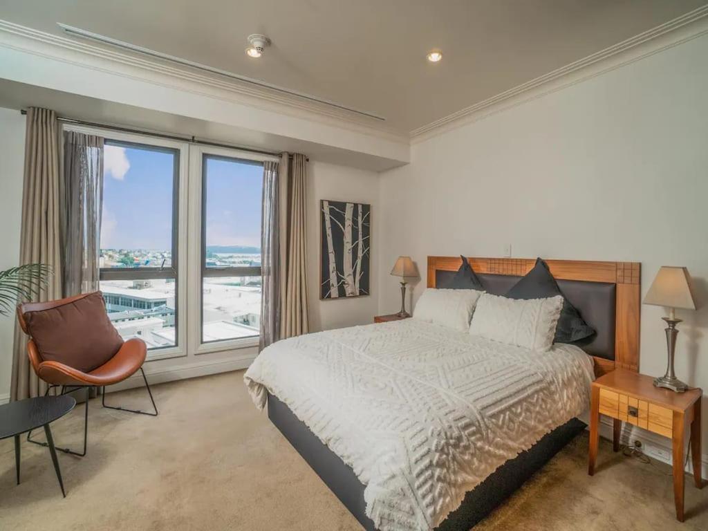 Spacious - Free Parking Gym And Pool Access Auckland