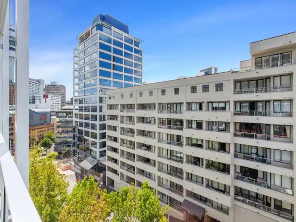 Stylish Central 1-bedroom With Patio * Auckland