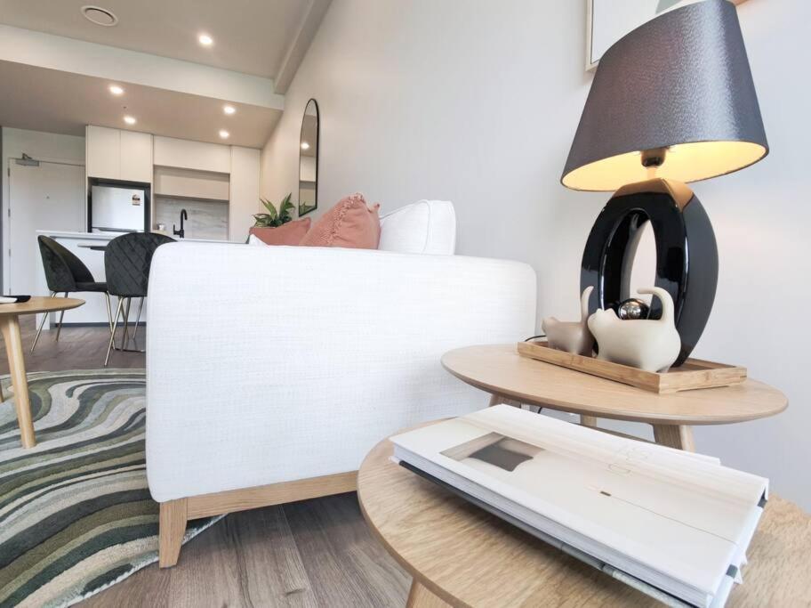 Apartment Brand New Stylish 2br Apartment- Free Parking