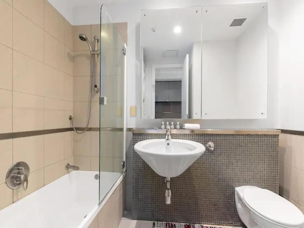 Stunning Spacious In Viaduct Basin Auckland