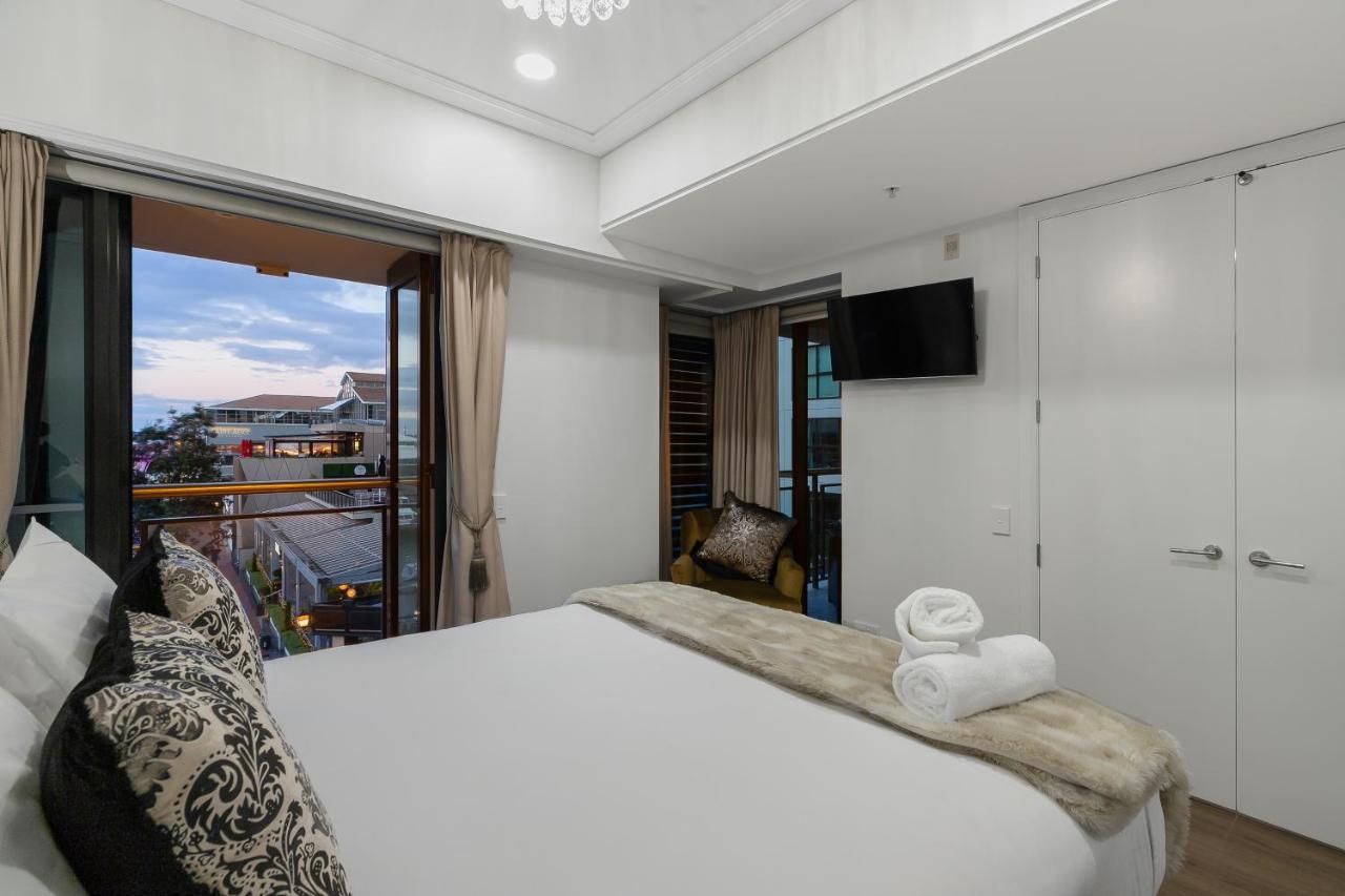 Extravagant Escape * Auckland