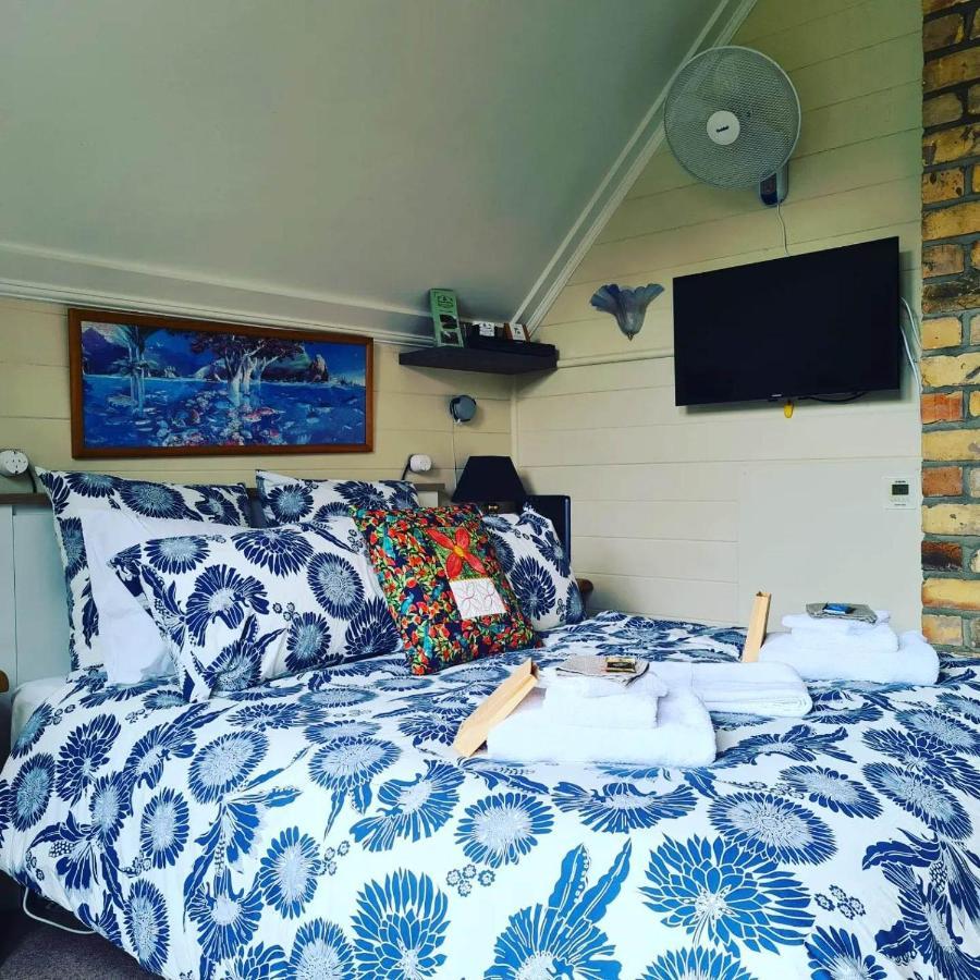 Dovecote House Bed & Breakfast *