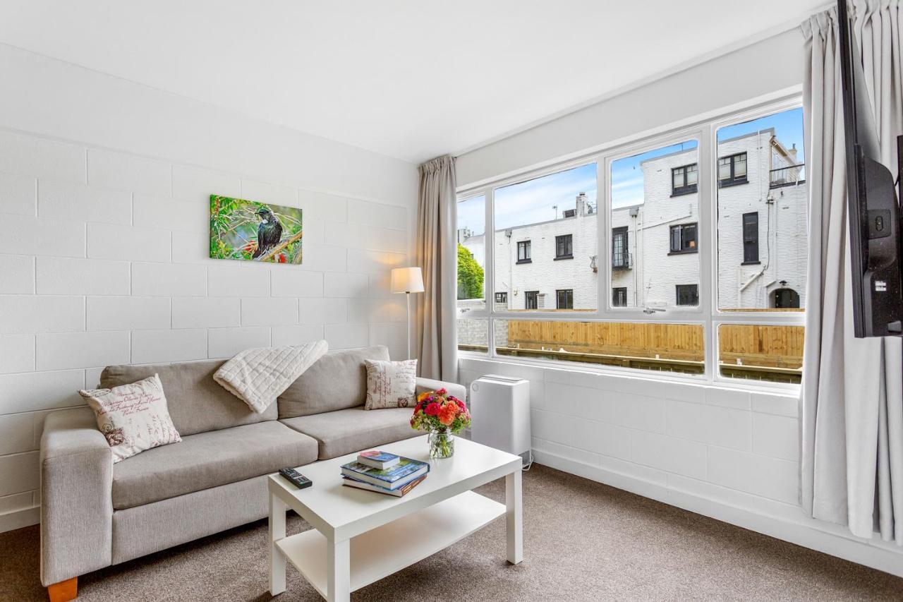 Apartment One Bedroom Apartment, Heart Of Newmarket