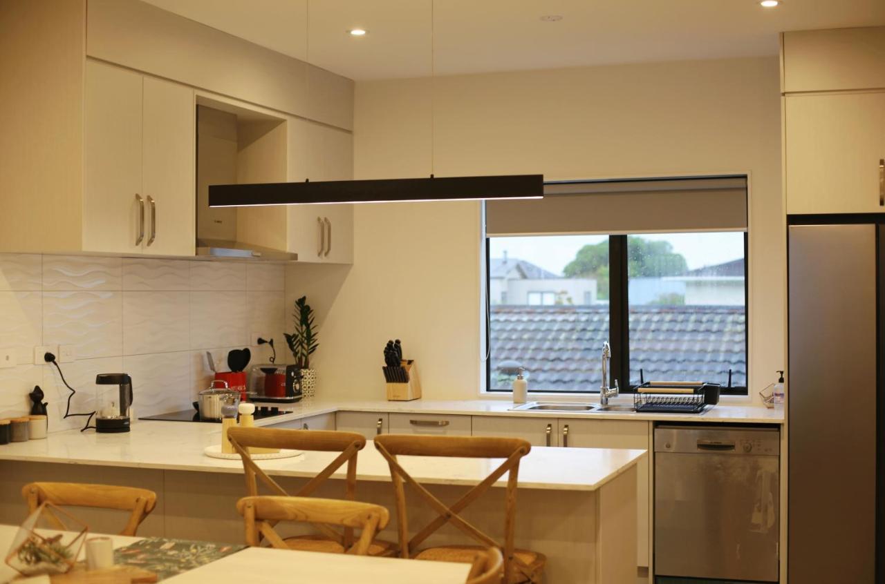 Apartamento Cozy And Comfortable, Sunny Three-storey Building Auckland