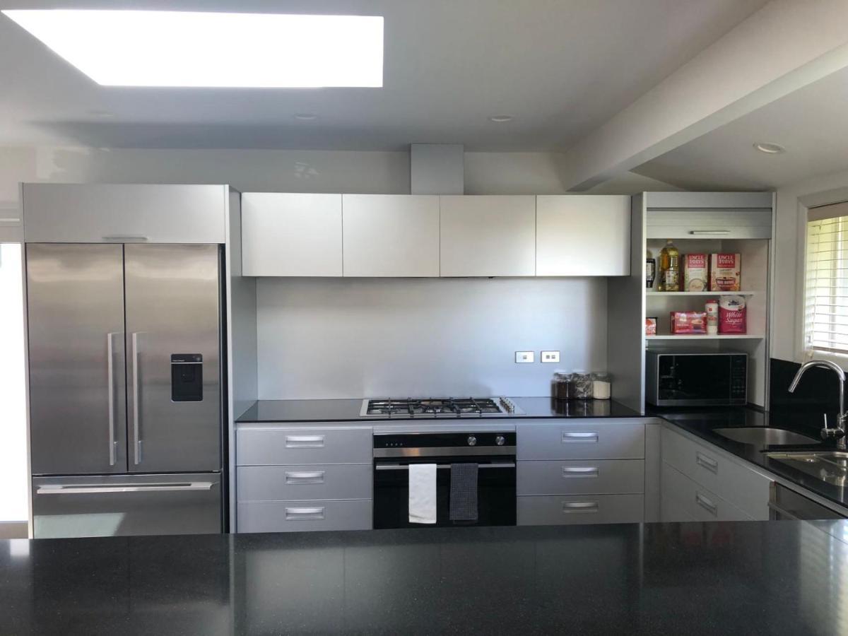 Private Luxury Waterfront Villa Auckland