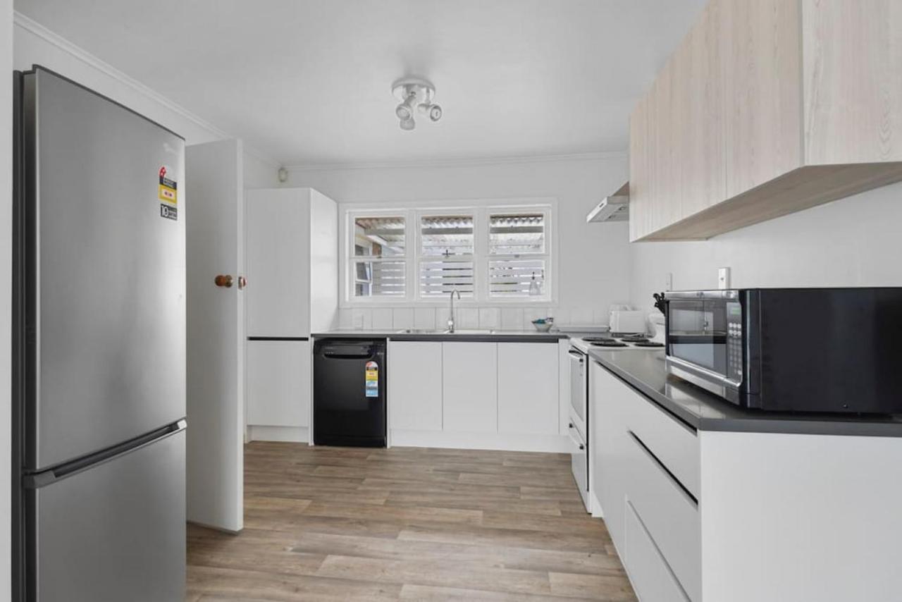 Holiday home Homey Hideaway 3 Bedroom W Parking , Wi-fi And Netflix