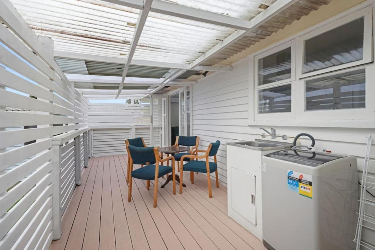 Homey Hideaway 3 Bedroom W Parking , Wi-fi And Netflix * Auckland