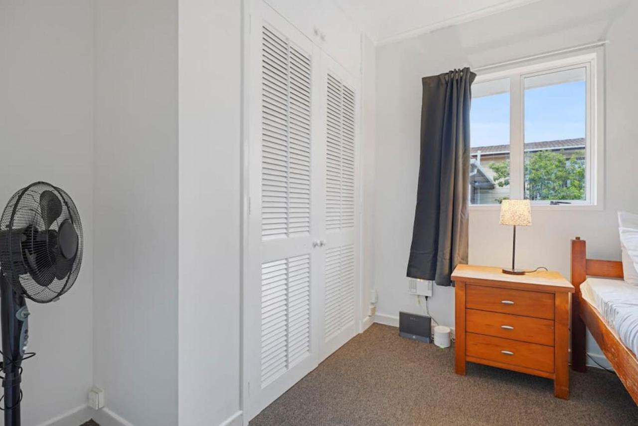 Holiday home Homey Hideaway 3 Bedroom W Parking , Wi-fi And Netflix