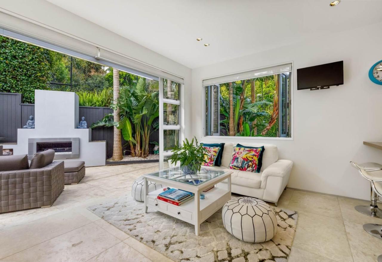 Luxury Tropical Oasis, Beach, Village Near Cbd Holiday home