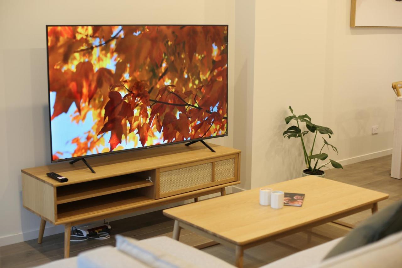Cozy And Comfortable, Sunny Three-storey Building Apartamento *
