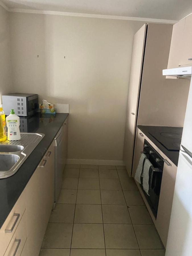 Nice And Tidy 3 Bedrooms Apartment, Free Parking *