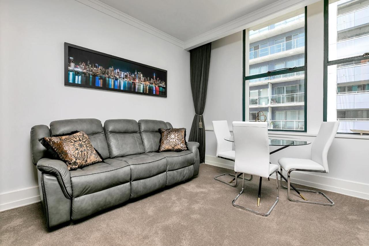 Corporate Character Apartment *