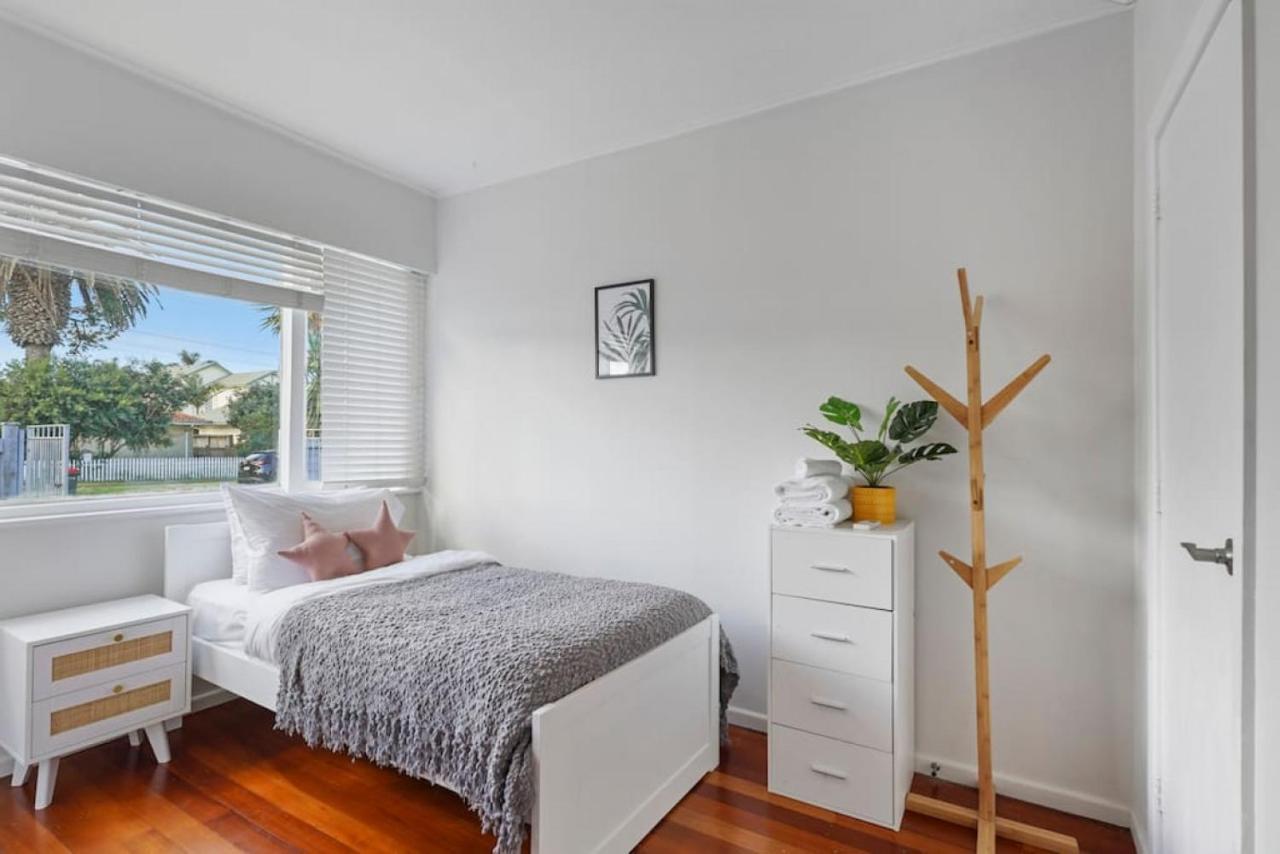 Holiday home Amazing By - Fully Aircon-ed - Wifi Auckland