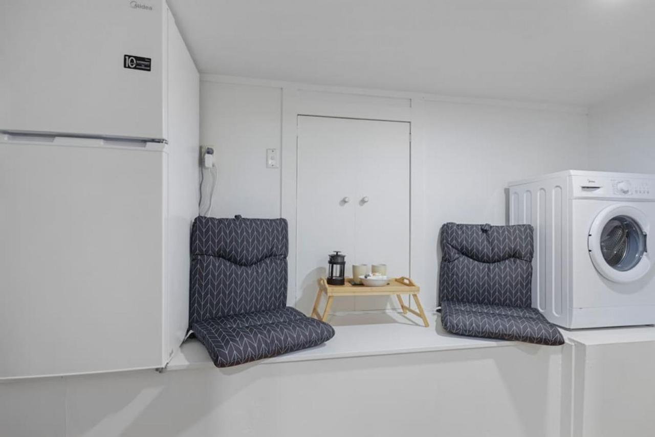 The Nifty Nook With Parking And Wi-fi Apartment Auckland