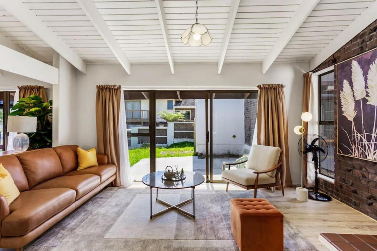 Family Retreat With Parking, Wi-fi And Garden Holiday home