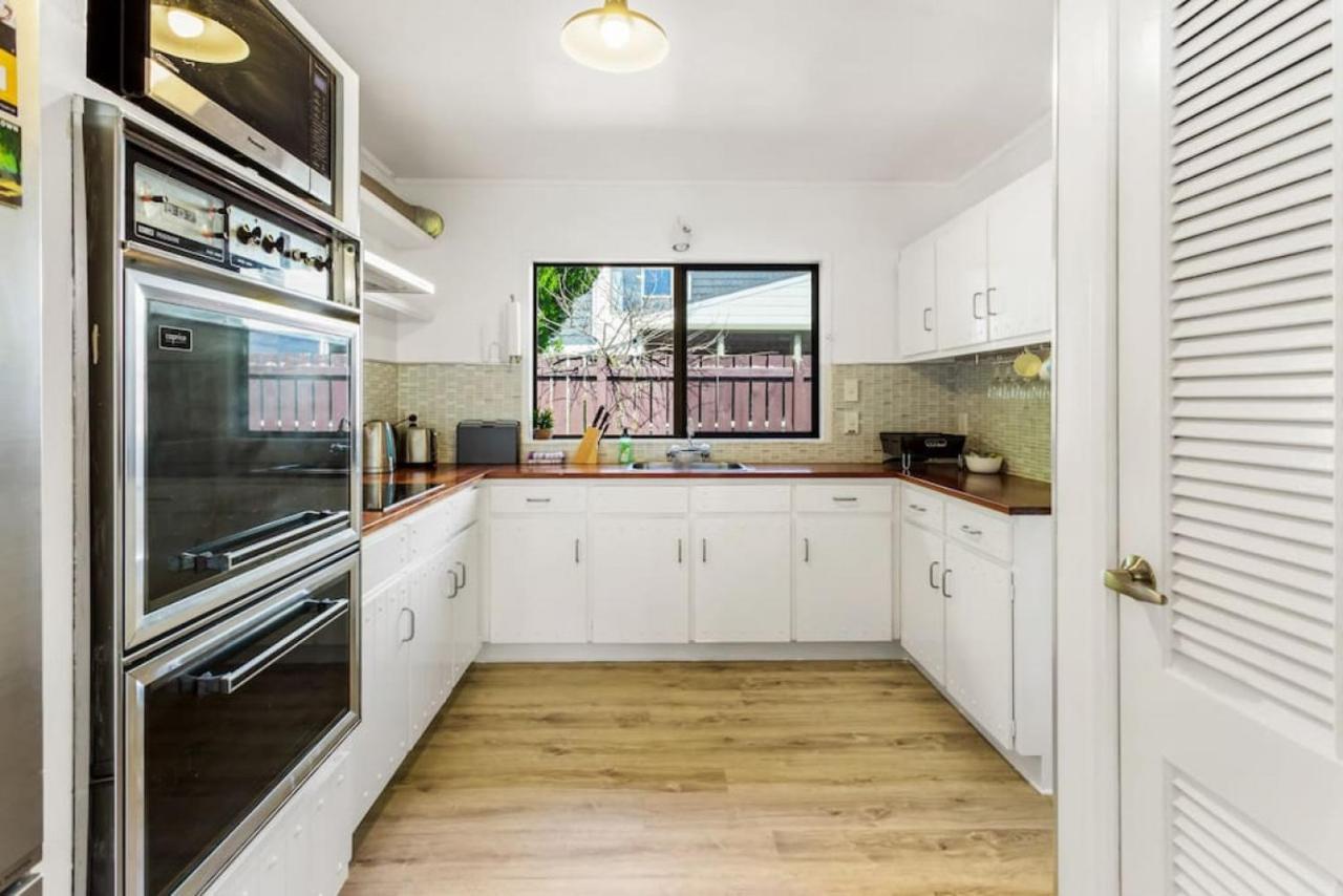 Family Retreat With Parking, Wi-fi And Garden Auckland