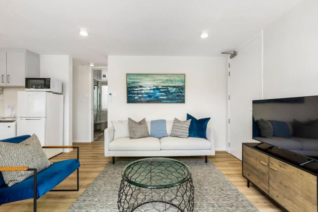 Cove Hideaway Is In A Great Location