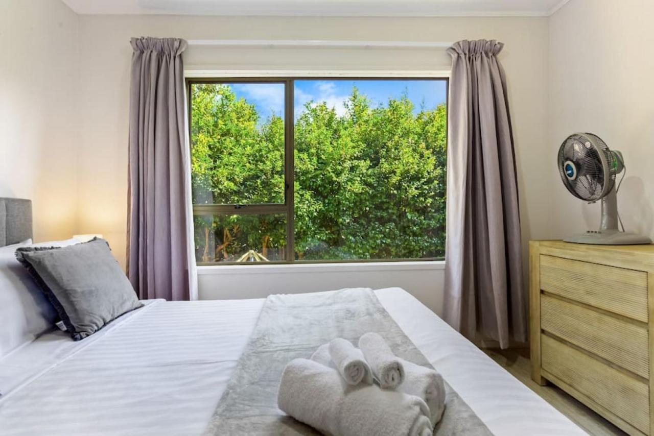 Family Retreat With Parking, Wi-fi And Garden Auckland